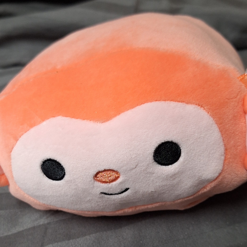 😉Charming Orange and White Plush Toy